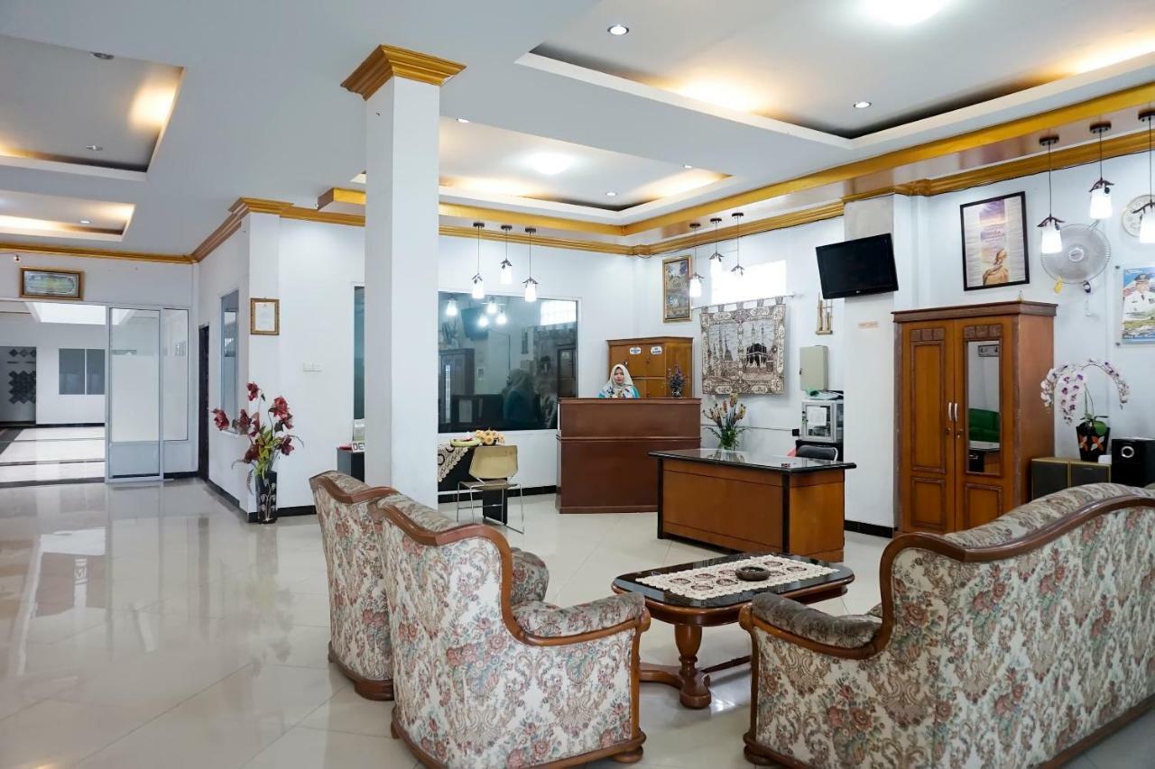 Oyo 694 Khasanah Pekanbaru