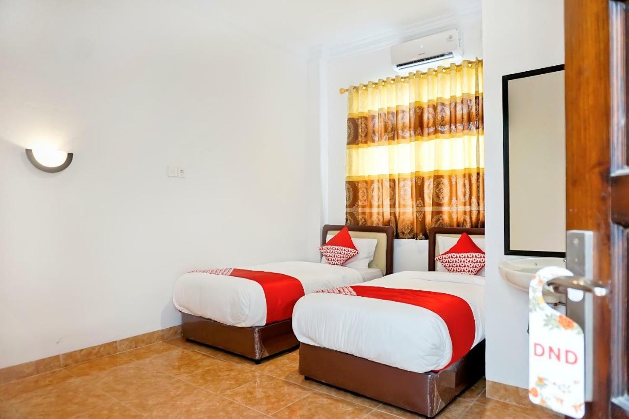 Oyo 694 Khasanah Hotel Pekanbaru